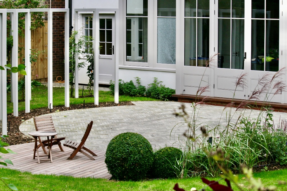 landscaping solutions paving & patios